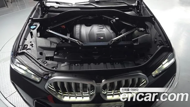 BMW X6 xDrive40i M Sport — Фото автомобиля 6