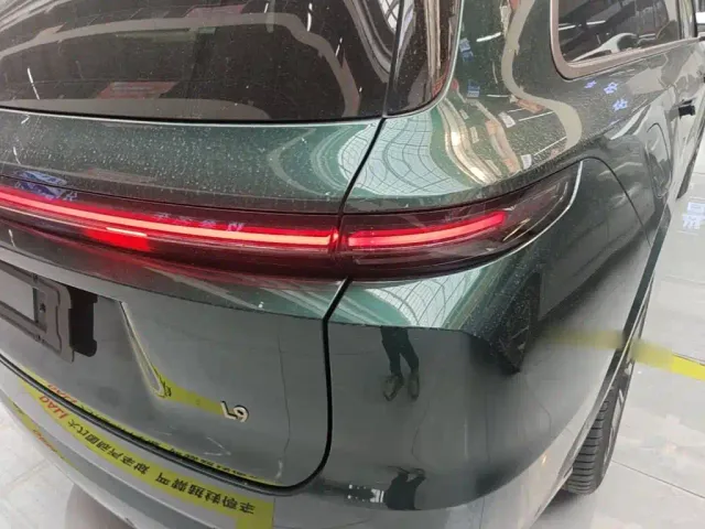 Li Auto L9 — Фото автомобиля 7