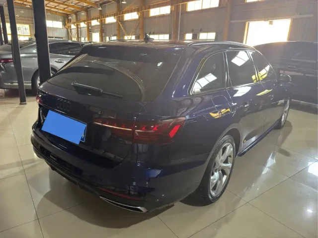 Audi A4 — Фото автомобиля 9