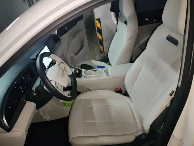 Geely Starry Wish — Фото автомобиля 11
