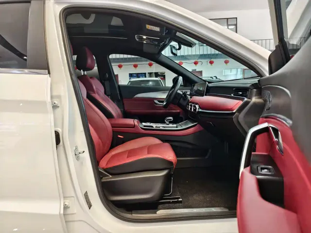 Jetour X70 Plus — Фото автомобиля 18