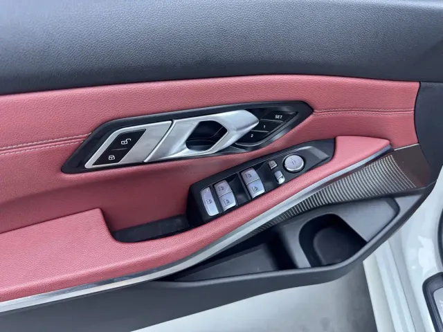 BMW 3 Series — Фото автомобиля 5