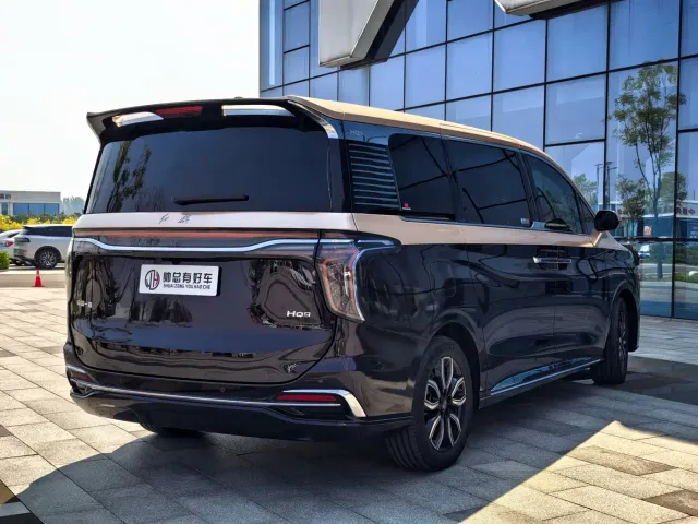 Hongqi HQ9 — Фото автомобиля 4