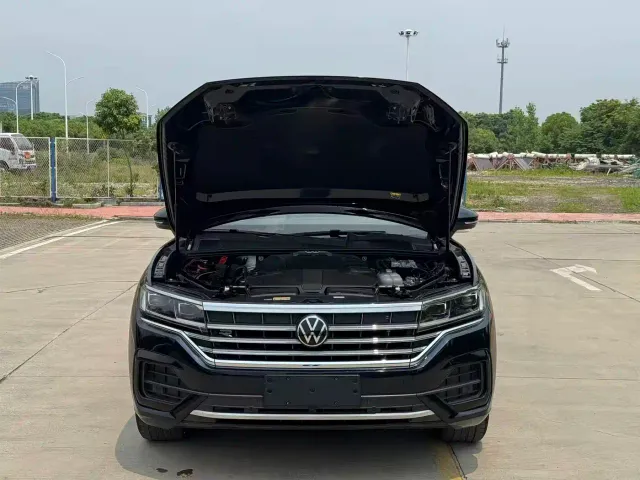 Volkswagen Touareg 2022 2.0TSI Rui Shang Edition — Фото автомобиля 7