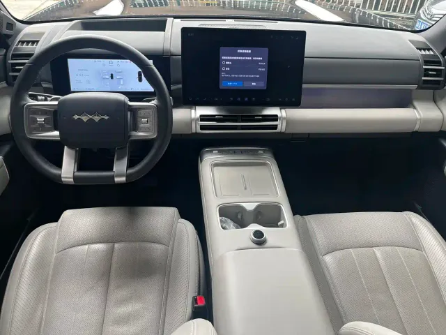 BYD FangChengBao Titanium 7 — Фото автомобиля 9
