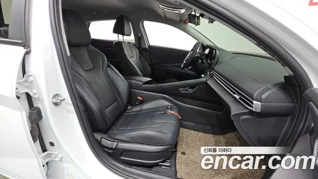 Hyundai AVANTE Avante (CN7) — Фото автомобиля 12