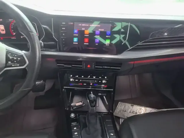 Volkswagen Passat — Фото автомобиля 12