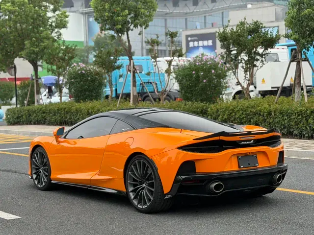 McLaren GT — Фото автомобиля 12