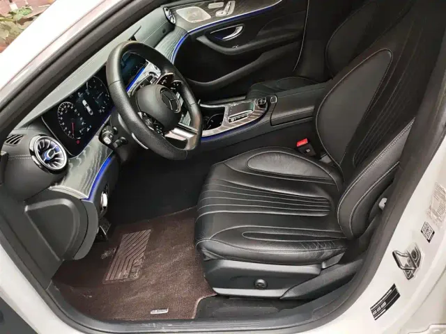 Mercedes-Benz CLS-Class — Фото автомобиля 6