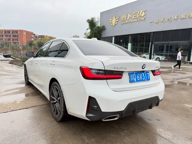 BMW 3 Series — Фото автомобиля 9