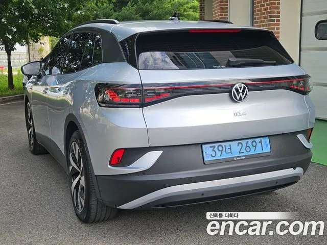 Volkswagen ID.4 — Фото автомобиля 6