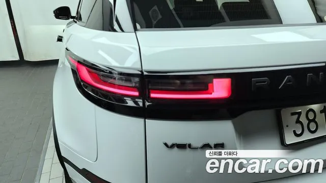 Land Rover Range Rover Velar Range Rover Velar 2.0 P250 Dynamic SE — Фото автомобиля 20