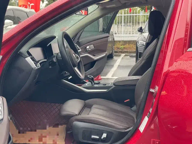 BMW 3 Series — Фото автомобиля 9