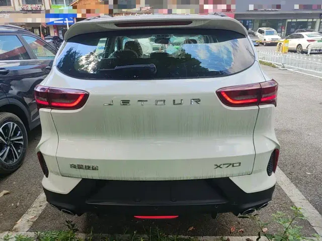 Jetour X70 — Фото автомобиля 3