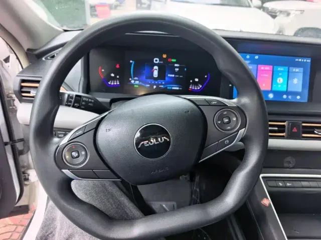 Dongfeng Fengshen E70 — Фото автомобиля 10