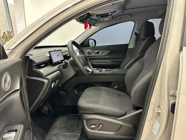 Chery Fengyun T8 — Фото автомобиля 4