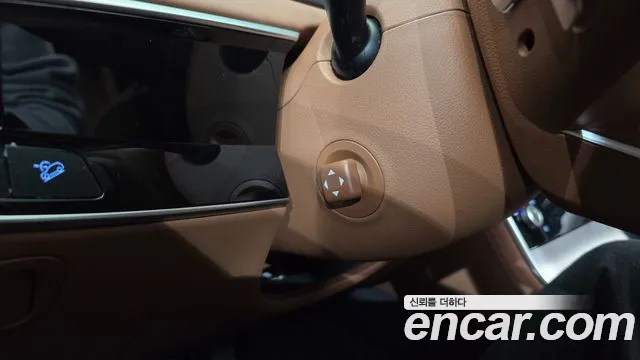 Genesis GV70 — Фото автомобиля 28
