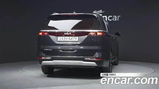 Kia Canival Carnival 4 поколение Дизель 9 мест Prestige — Фото автомобиля 4