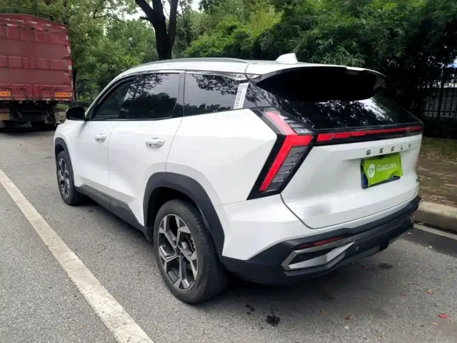 Geely Boyue L — Фото автомобиля 4
