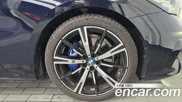 BMW 5-Series 5 серия (G60) 530i xDrive M Sport — Фото автомобиля 19