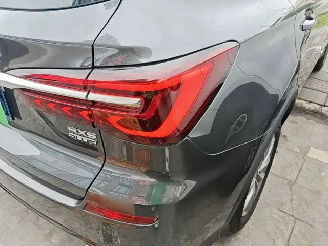 Roewe RX5 — Фото автомобиля 23