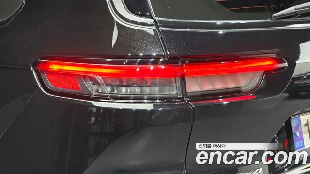 Jeep Cherokee WL — Фото автомобиля 8