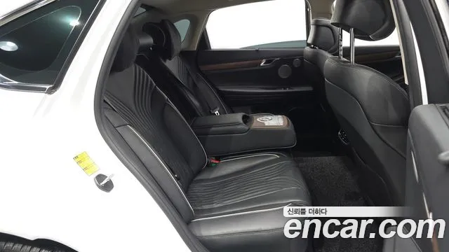 Genesis G80 Бензин 2.5 турбо AWD — Фото автомобиля 8