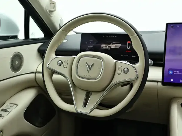Voyah Auto VOYAH Zhuiguang L 2025 Model Chase Light L — Фото автомобиля 14
