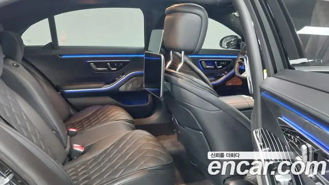 Mercedes-Benz S-Class — Фото автомобиля 10