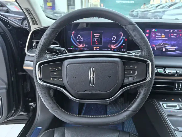 Lincoln Z — Фото автомобиля 8