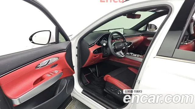Genesis GV70 — Фото автомобиля 15