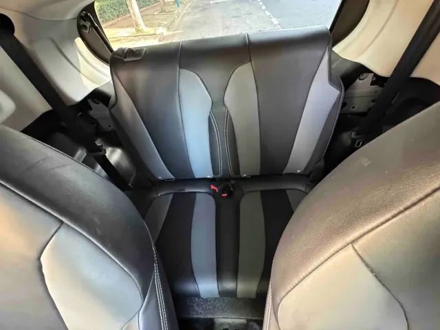 Roewe Clever — Фото автомобиля 7