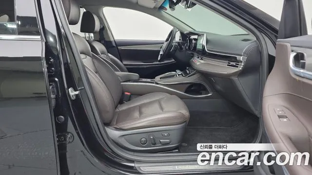 Hyundai Grandeur New — Фото автомобиля 11
