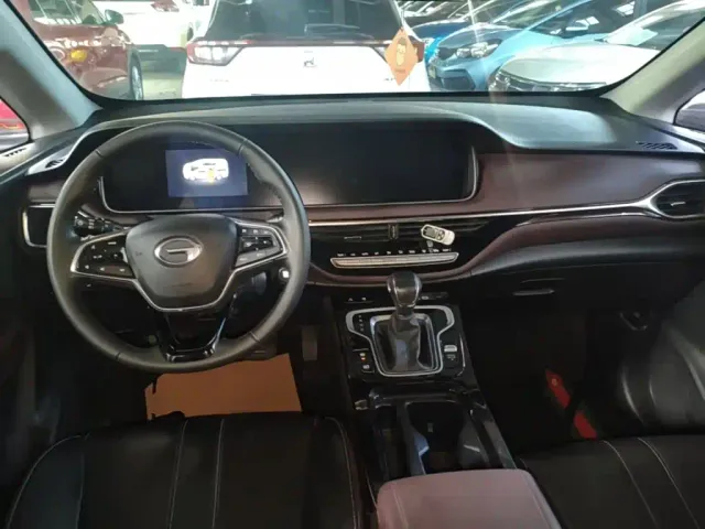 GAC Trumpchi M6 — Фото автомобиля 9