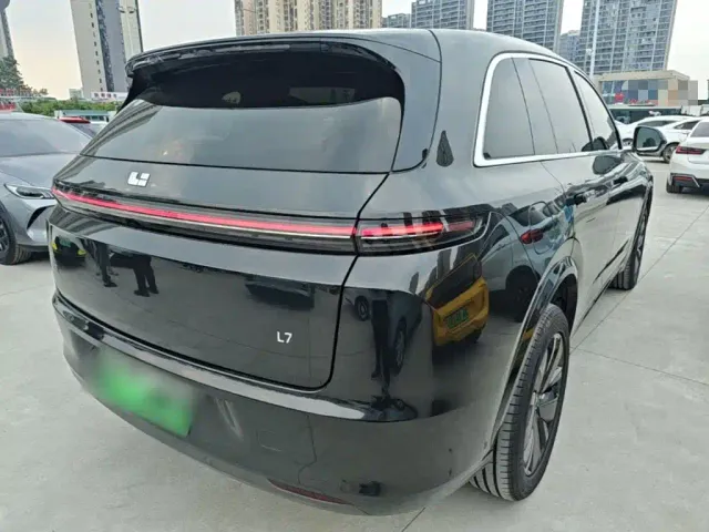 Li Auto L7 — Фото автомобиля 6