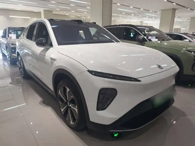Nio EC7 — Фото автомобиля 3