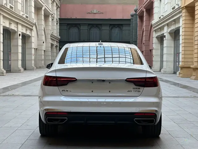 Audi A4L — Фото автомобиля 6