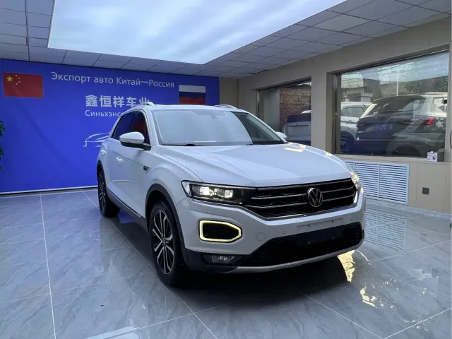 Volkswagen T-Roc — Фото автомобиля 3
