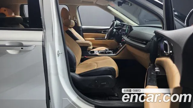 Kia Canival Carnival 4 поколение Дизель 9 мест Signature — Фото автомобиля 10