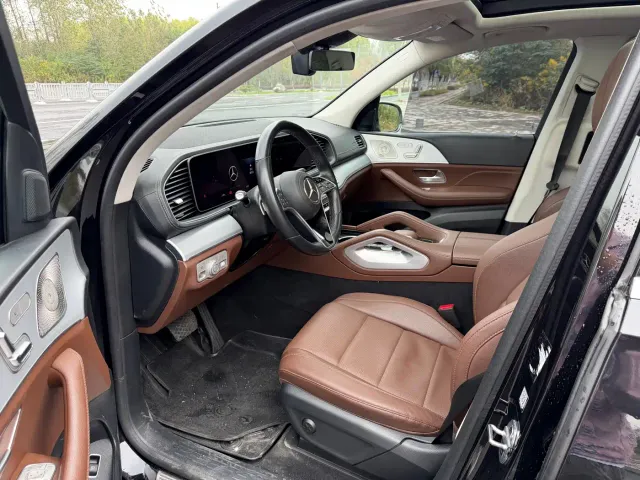 Mercedes-Benz GLE-Class — Фото автомобиля 4