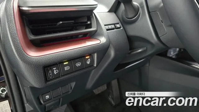 Toyota Prius Generation 5 — Фото автомобиля 17