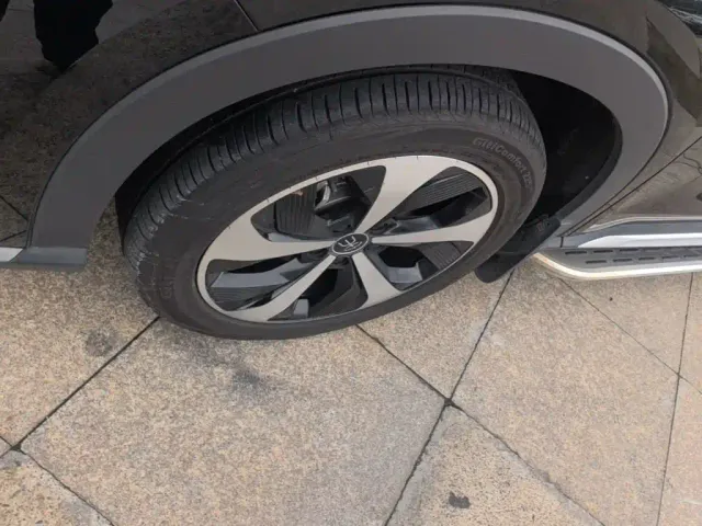 BYD Song PLUS — Фото автомобиля 22