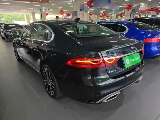Jaguar XFL — Фото автомобиля 4