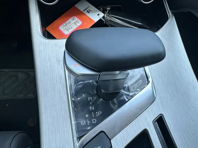 Geely Binyue — Фото автомобиля 23