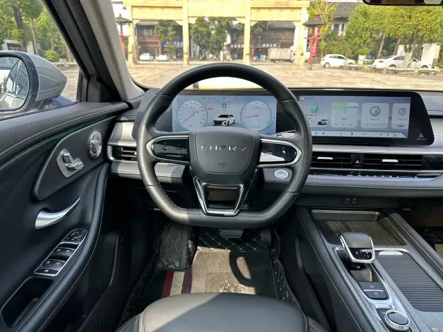 Chery Arrizo 8 — Фото автомобиля 11