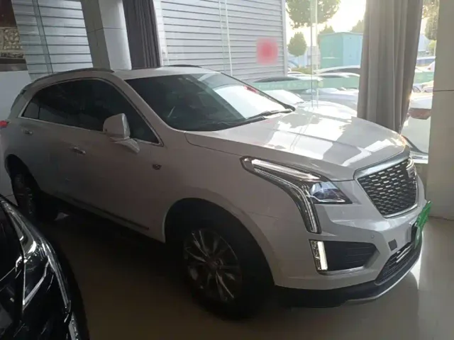 Cadillac XT5 — Фото автомобиля 3