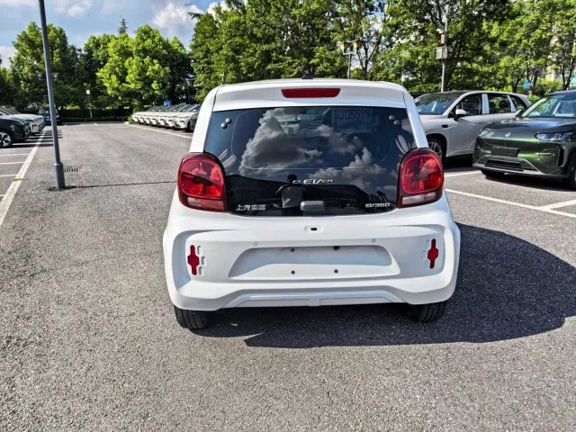 Roewe Clever — Фото автомобиля 5