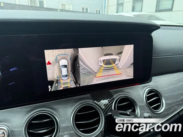 Mercedes-Benz E-Class W213 — Фото автомобиля 14