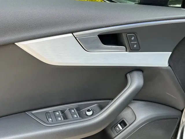 Audi A4L — Фото автомобиля 18