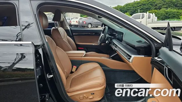 Hyundai Grandeur Grandeur (GN7) 2.5 Бензин 2WD — Фото автомобиля 11